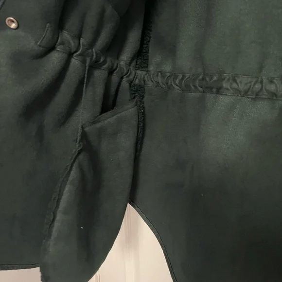 Anthropologie Dark Green shearling Sherpa Vest - Picture 5 of 5